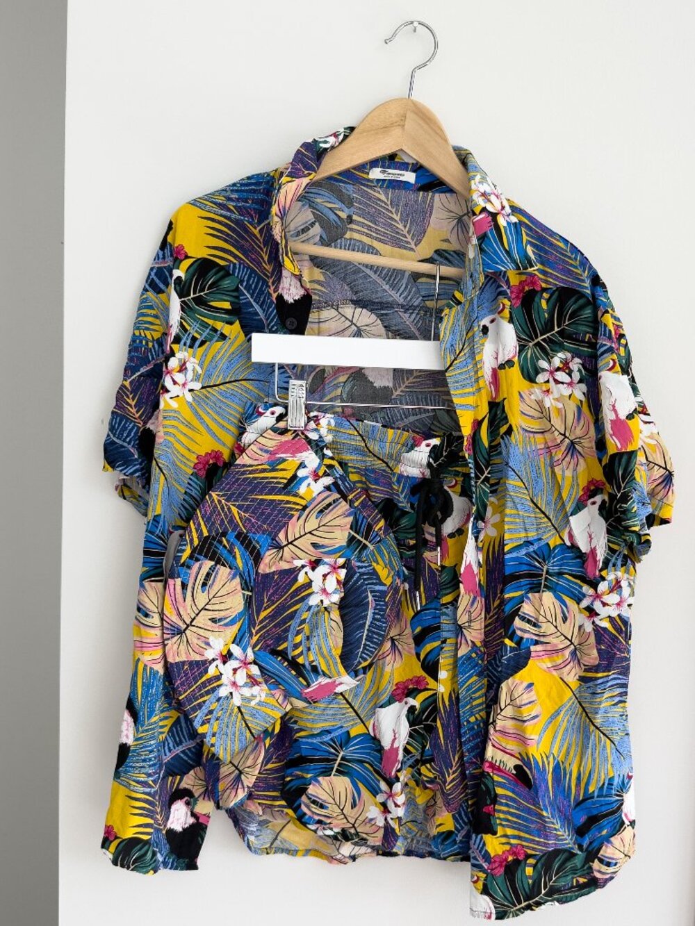 3 PIECE Vacation Set - Mens - Large - Multi Colour